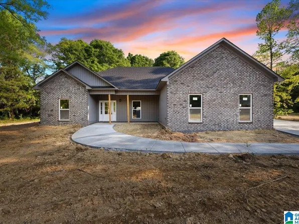 62 Riverside Dr, Cleveland, AL 35049