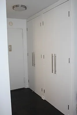 Rented by Coldwell Banker Warburg | media 4