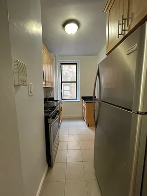 Rented by Cohen Smith Chang LLC | media 10