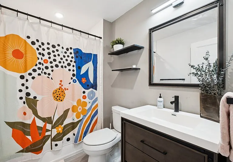 1232 N Front St #4B — Photo 9