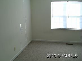 4th image of 1247 Westridge Ct #B