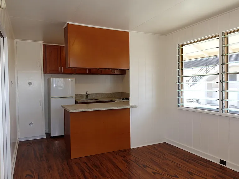 1328 N School St #1 — Photo 6