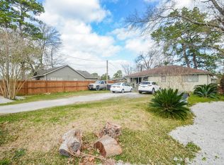 6607 Weaver Rd, Houston, TX 77028