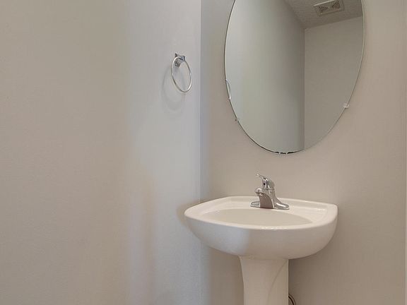 5th image of 115 Bainsbury Ln