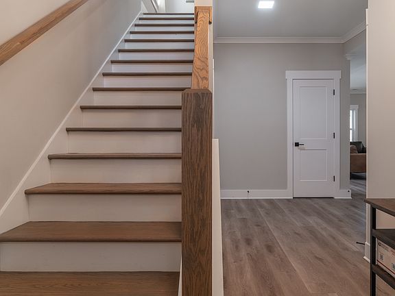 2nd image of 239 Bethany Manor Ct