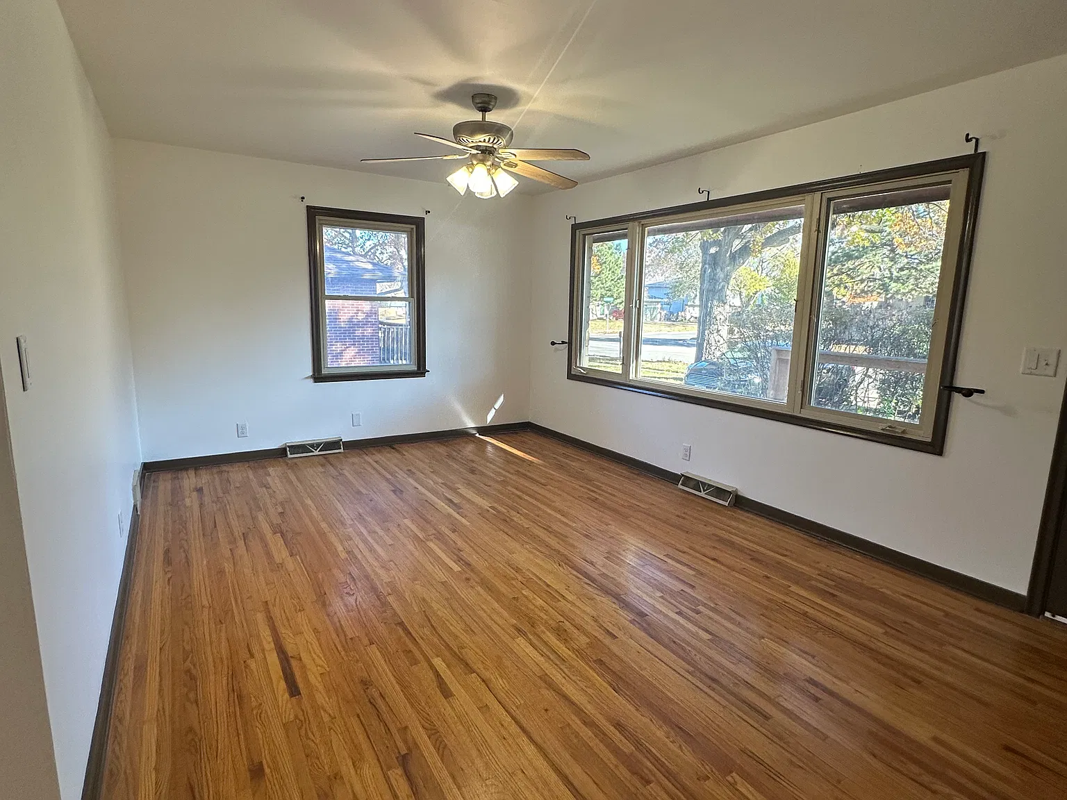 3 bed, 1650 sqft, $1,600 — Photo 3