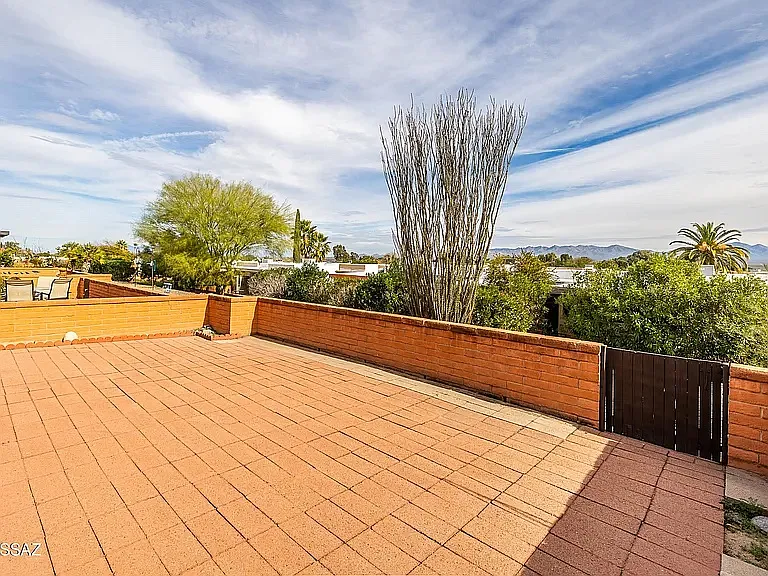 224 N Camino Del Vate — Photo 13