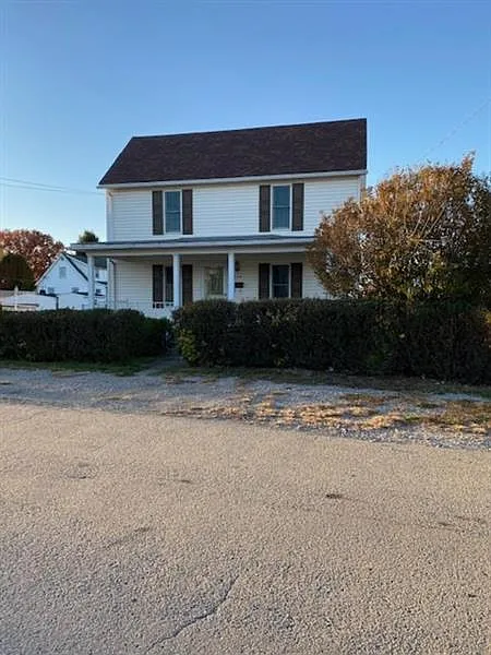 334 W Church Ave photo 1