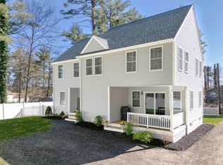 34 Oak St, Hanson, MA 02341