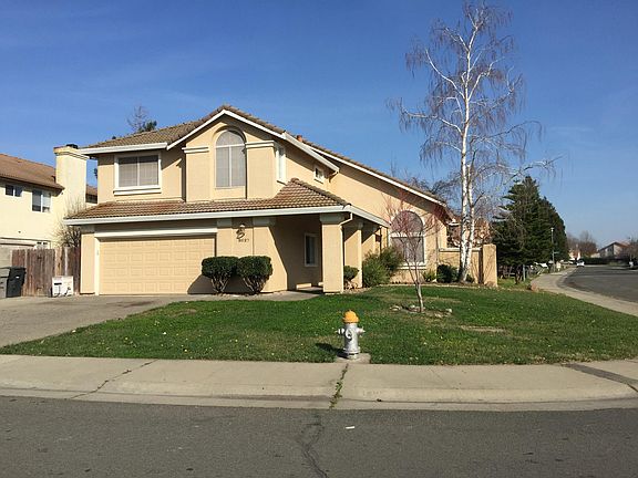 2nd image of 8627 Maple Hall Dr