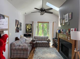 1444 W Walton St APT 3, Chicago, IL 60642