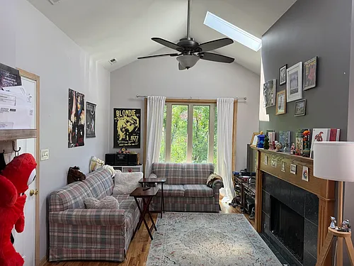 1444 W Walton St #3 Photo 1