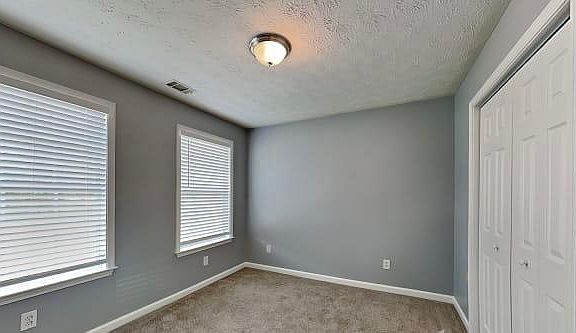 4th image of 7807 Gatehouse Dr