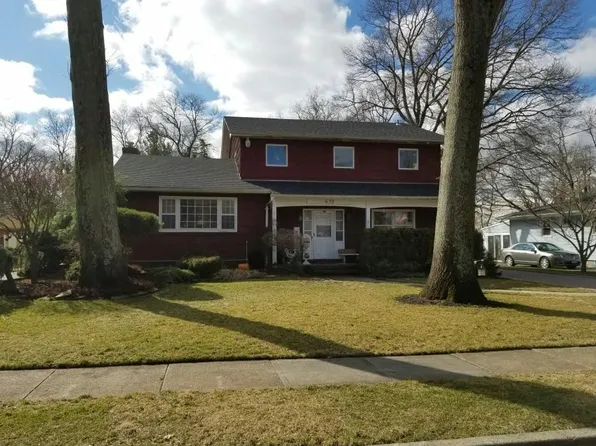 632 Wadleigh Ave, West Hempstead, NY 11552