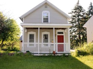 1391 Edgerton St, Saint Paul, MN 55130