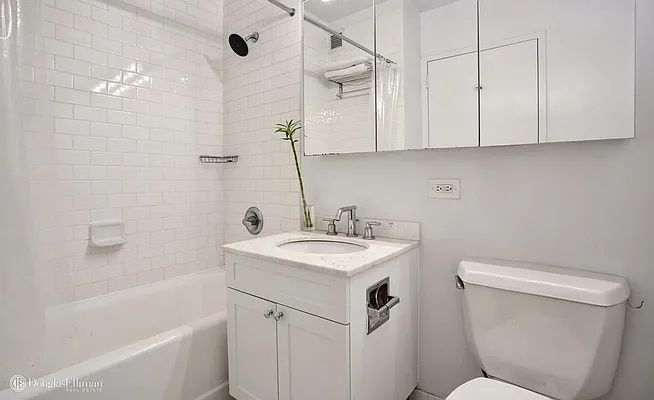 Rented by Douglas Elliman | media 18