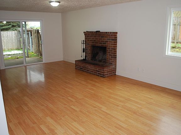 3rd image of 10110 NE 63rd St