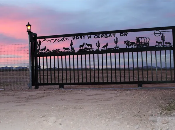 7091 W Cerbat Dr, Golden Valley, AZ 86413