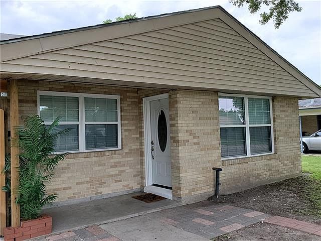 1st image of 1724 Manor Hgts Dr