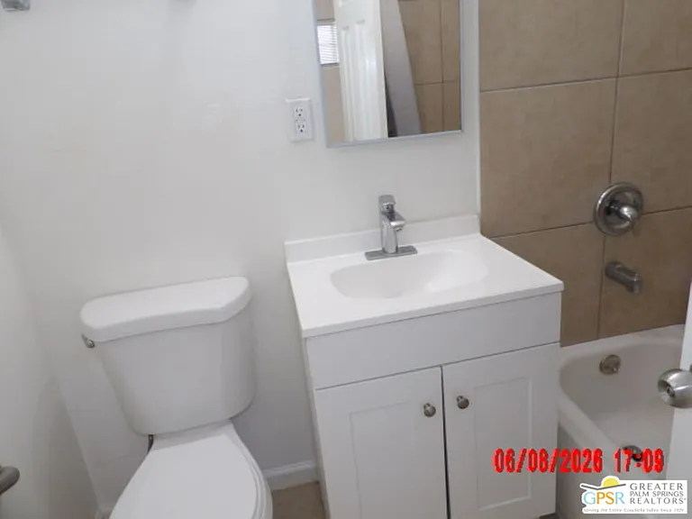 13063 Palm Dr — Photo 3