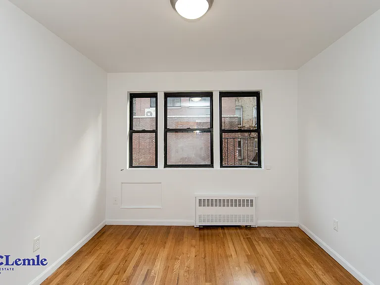 410 E 78th St #2RE — Photo 3