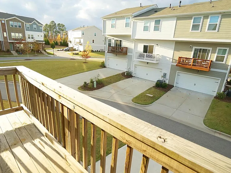 1041 Salt Glaze Ln — Photo 20