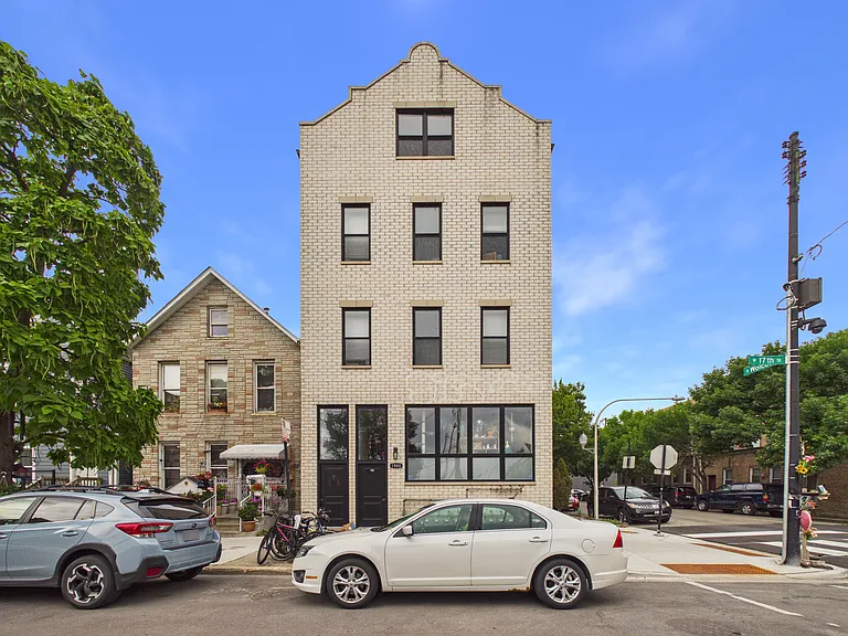 1900 W 17th St #1R — Photo 1