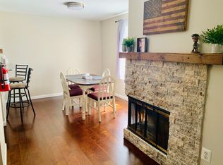 83 Farnham Sq, Parlin, NJ 08859