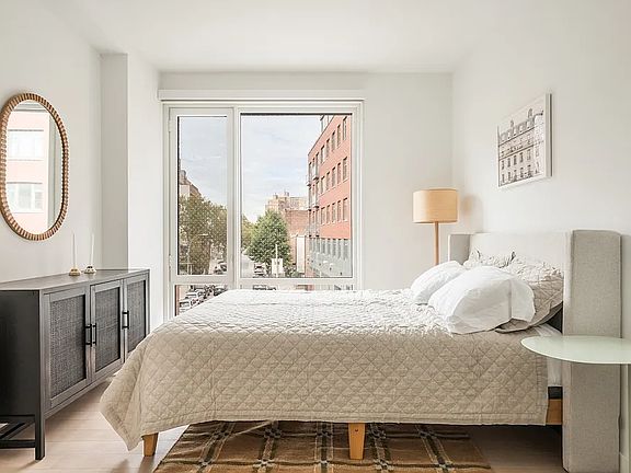 5th image of 975 Nostrand Ave #712