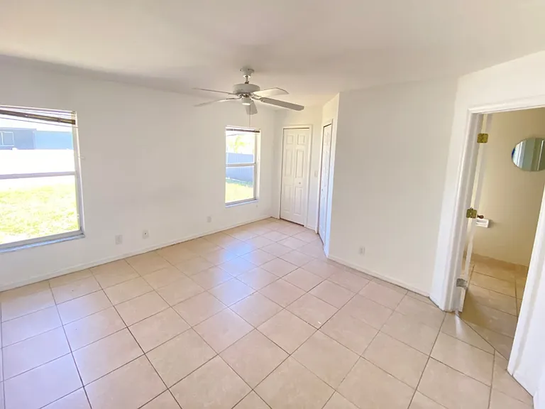 9 Tropicana Pkwy W — Photo 10