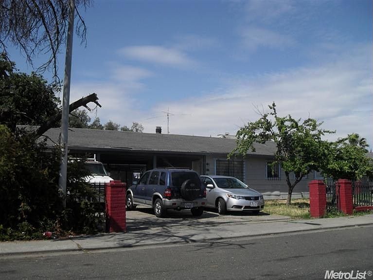 1st image of 727 Bedlow Dr