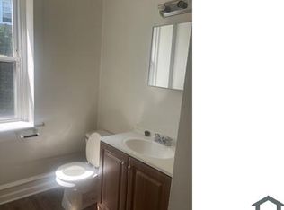221 N Woodlawn Ave APT B, Clifton Heights, PA 19018