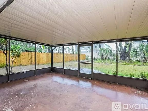 5th image of 335 Shady Nook Dr