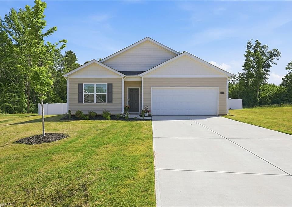 1st image of 214 Jack Rabbit Ct