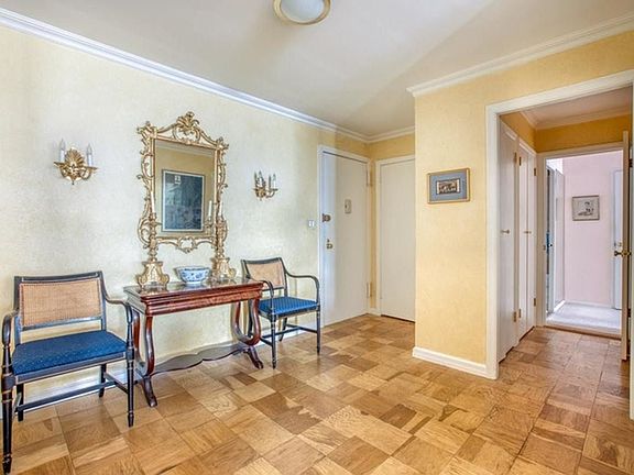 4th image of 40 E 84th St APT 9C