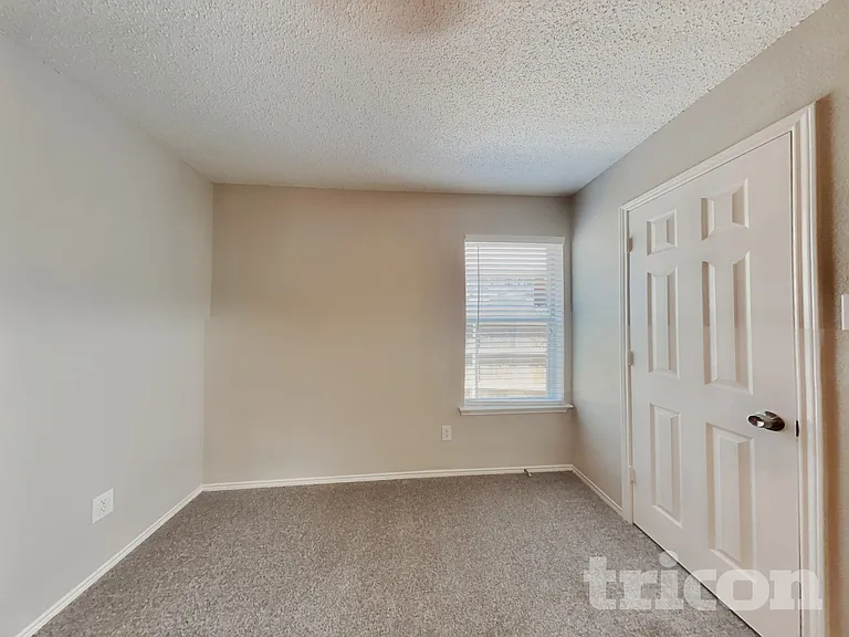 2745 Castro Ln — Photo 15