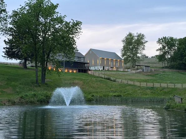 2985 Granary Rd, Seven Valleys, PA 17360