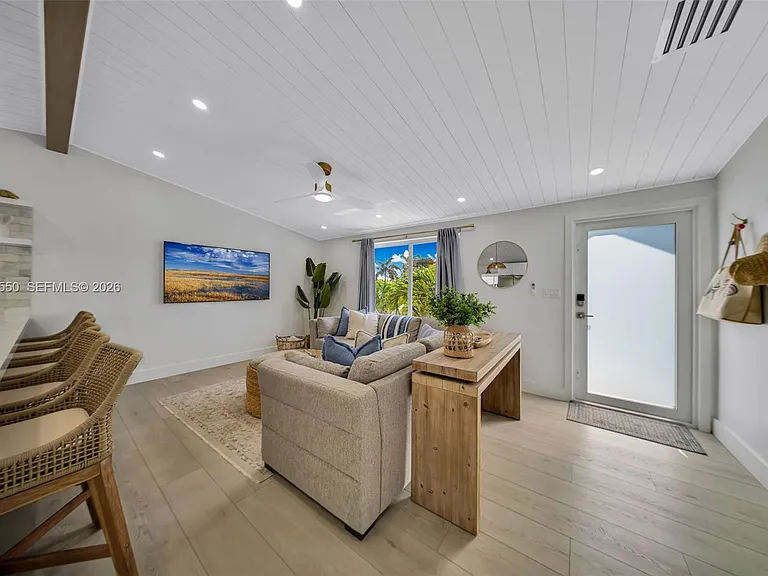 129 Nautilus Dr — Photo 19
