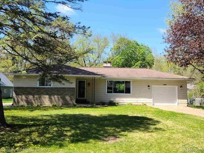 409 Abingdon St, Chesaning, MI, 48616