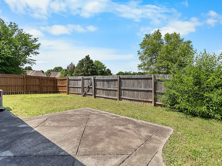 985 Culverson Ct — Photo 28