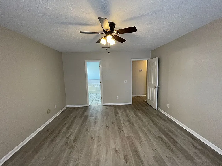 140 Treasure Palm Dr — Photo 14