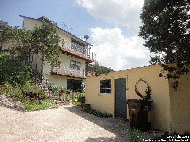 1st image of 307 Park Dr