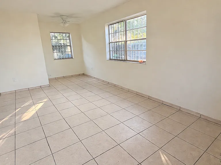 14620 Monroe St — Photo 2