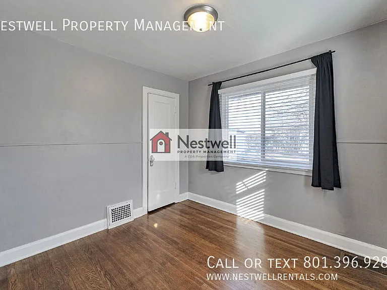 2471 S Douglas St — Photo 17