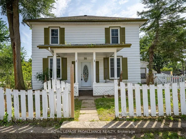 16 Bridge St, Prince Edward County, ON K0K 2T0