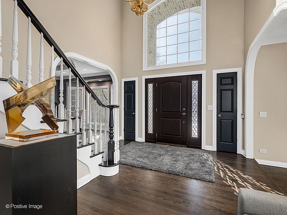 2nd image of 5 Andrew Ct