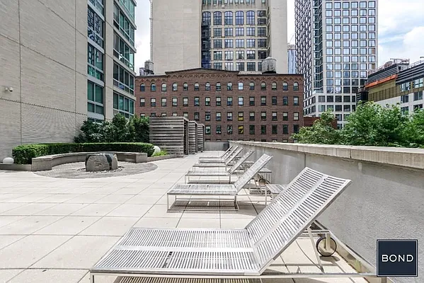 Rented by Bond New York | media 15