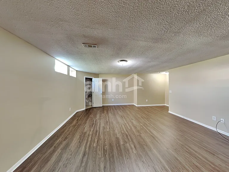 5609 Nutmeg Pl — Photo 24