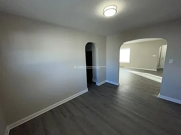 2 bed, 1.0 bath, 1046 sqft, $1,250 — Photo 4