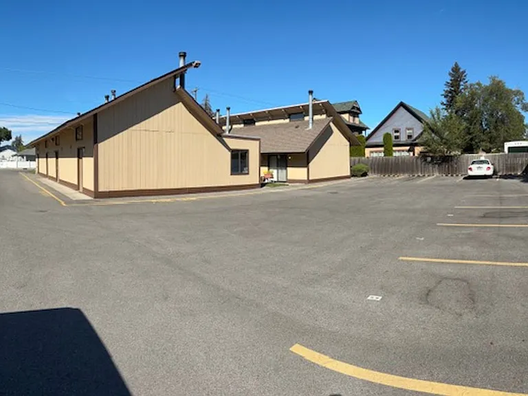 312 N University Rd — Photo 5